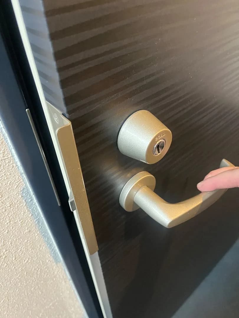玄関の鍵を紛失して開けられない